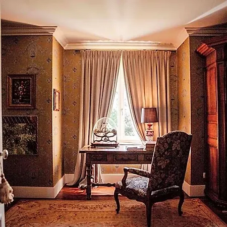 Chateau De Picheny 3* Montlevon
