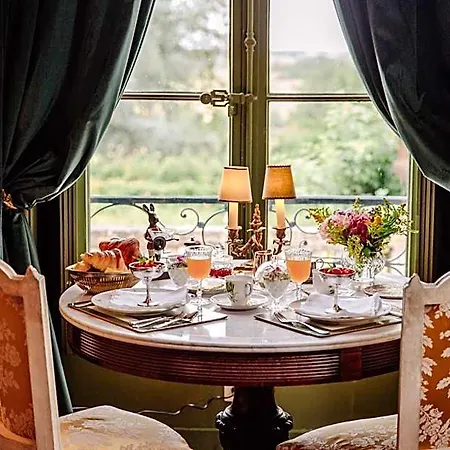 Chateau De Picheny Montlevon