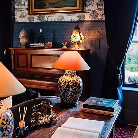Chateau De Picheny Hotel