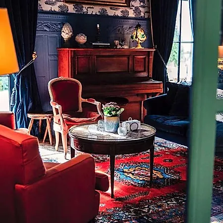 호텔 Chateau De Picheny 3*